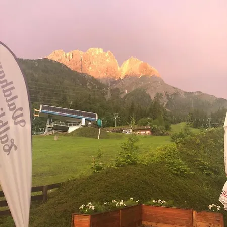 Waldhaus Talblick Han/Misafirhane