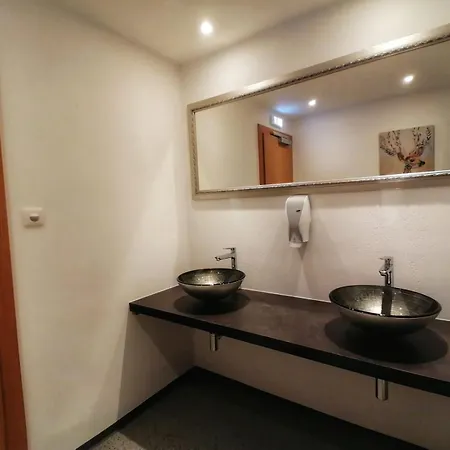 Waldhaus Talblick Han/Misafirhane *