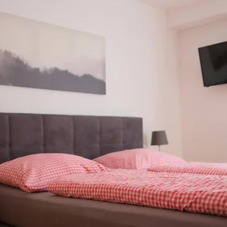 Värdshus Waldhaus Talblick *