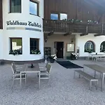 Waldhaus Talblick Zajazd